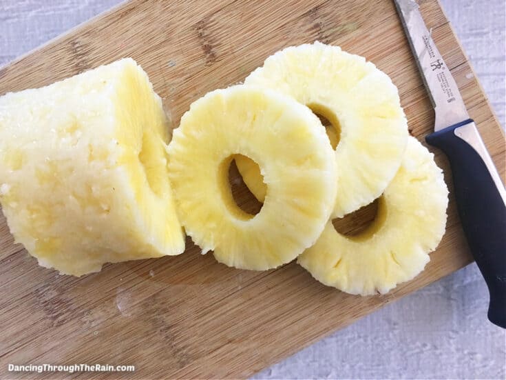 Easy Grilled Pineapple Slices (2 Ways!) Dancing Through the Rain